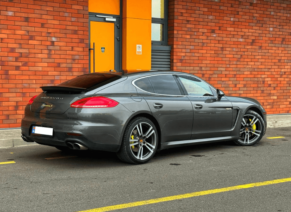 Porsche Panamera S, 2015